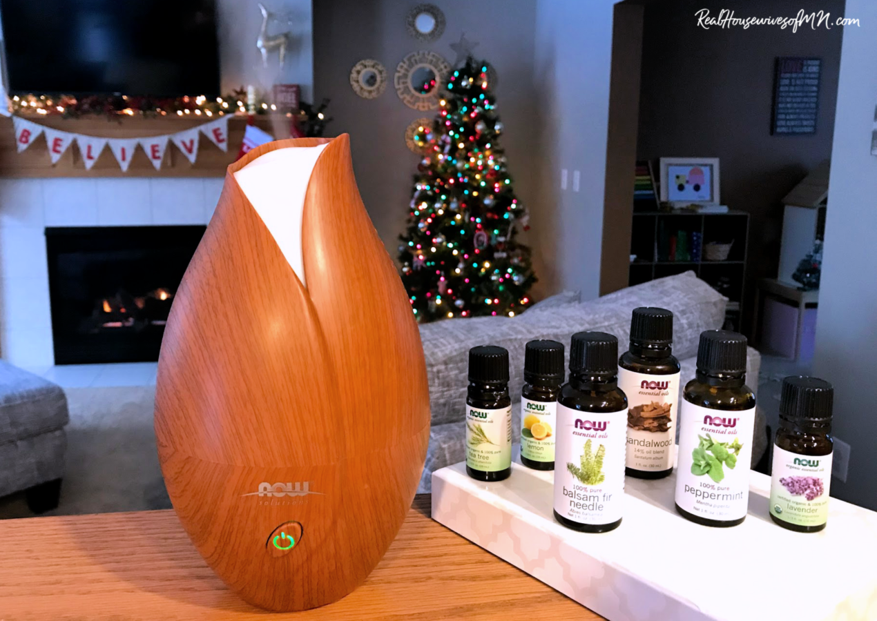 Smells of Christmas: Essential Oil Diffuser Blends for the Holidays